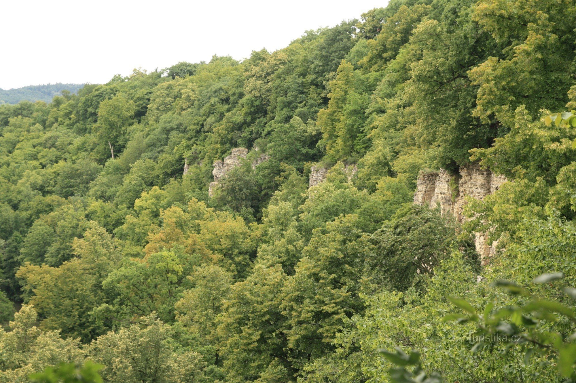 Αψιθιά - θέα από την άποψη του Doskočil