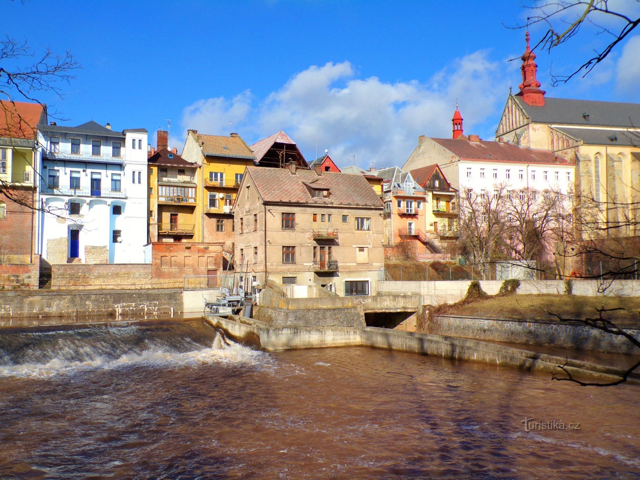 Pěnička vízierőmű (Jaroměř, 12.2.2022.)