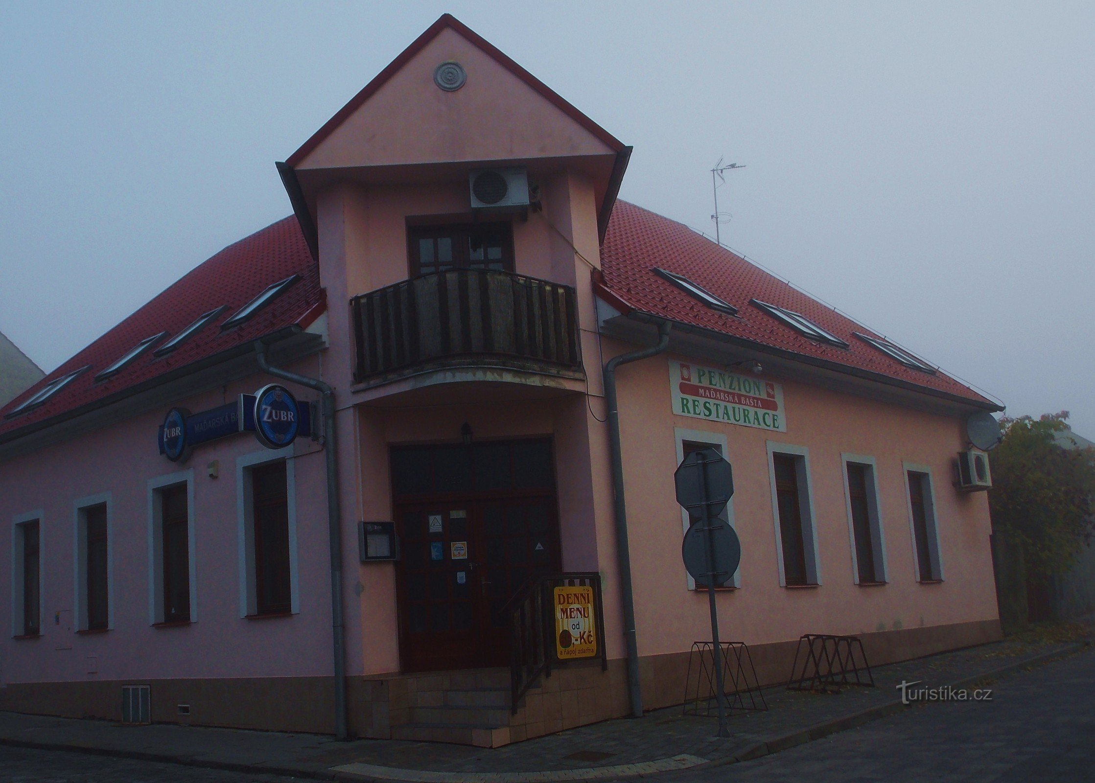 Pensiune cu restaurant bastion maghiar in Kojetín