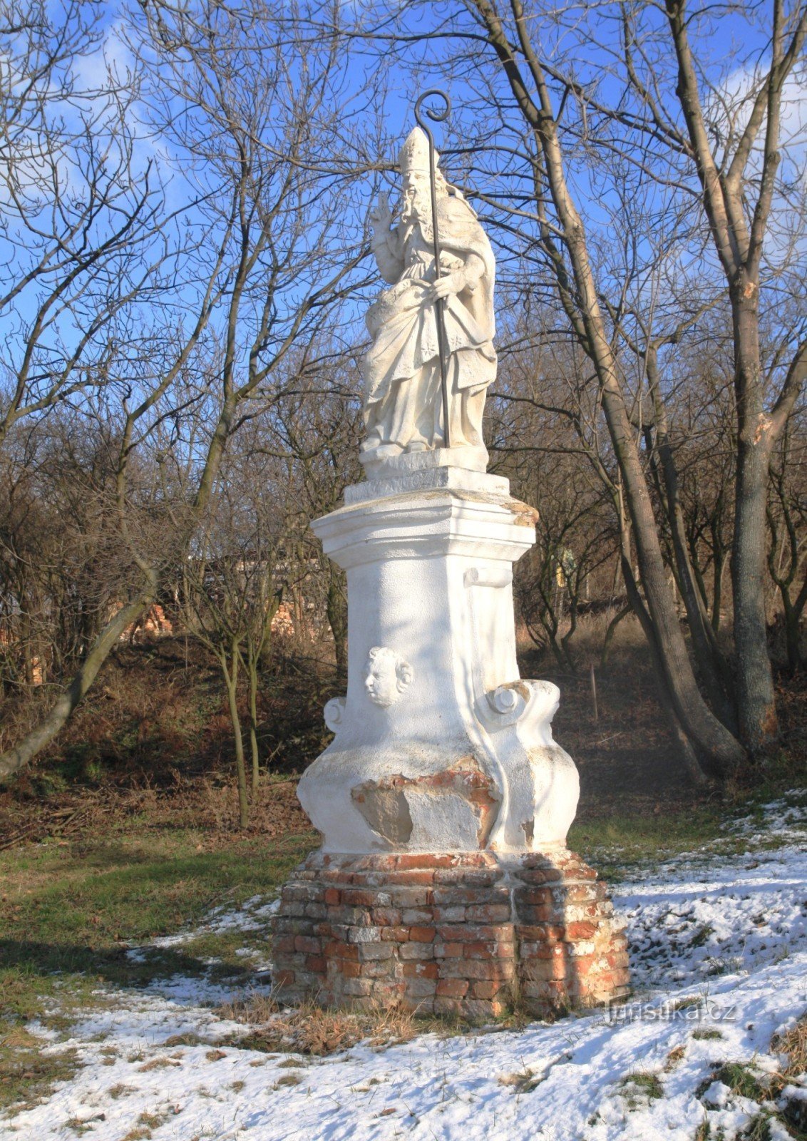 Perná - socha sv. Mikuláše