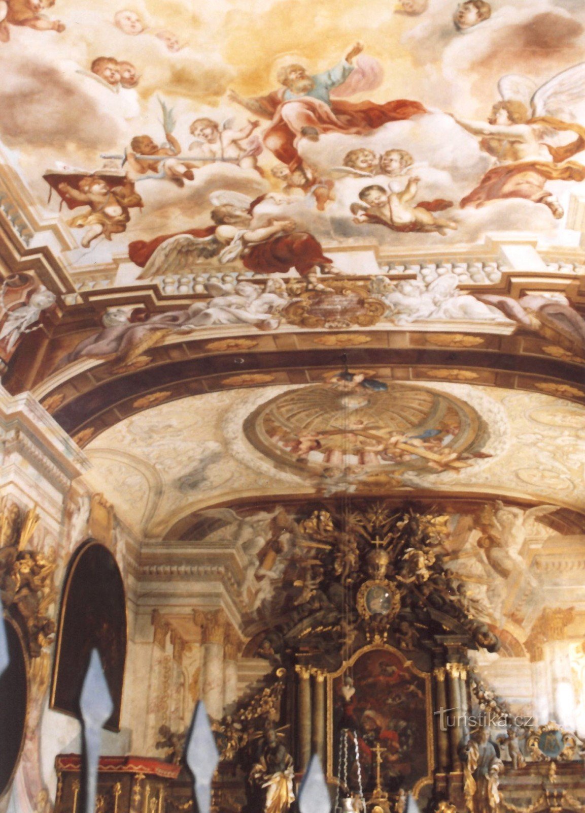 Pernštejn – a capela do castelo da Conversão de St. Paulo