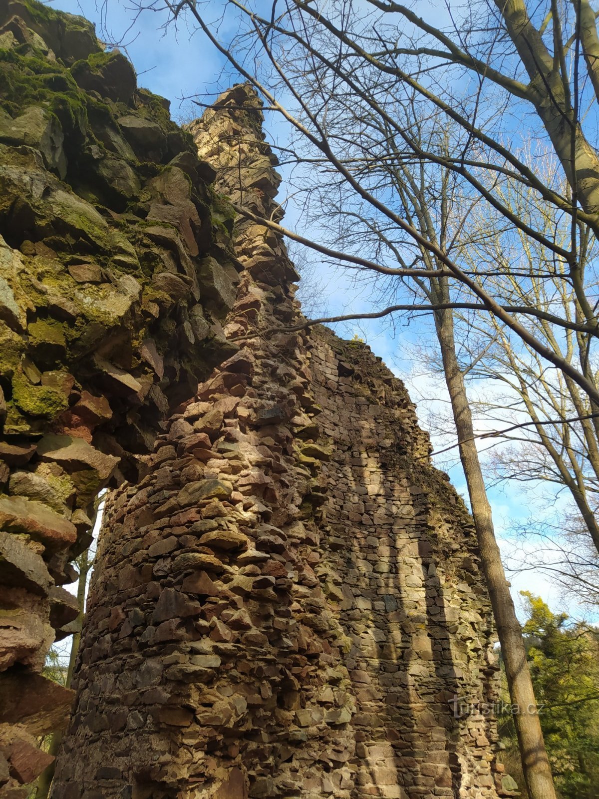 Perštejn (ruine)