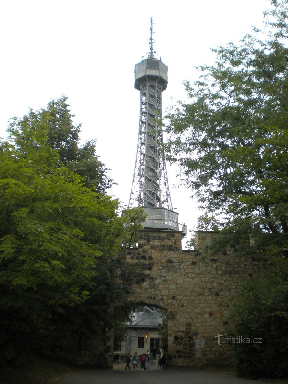 Wieża Petrin.
