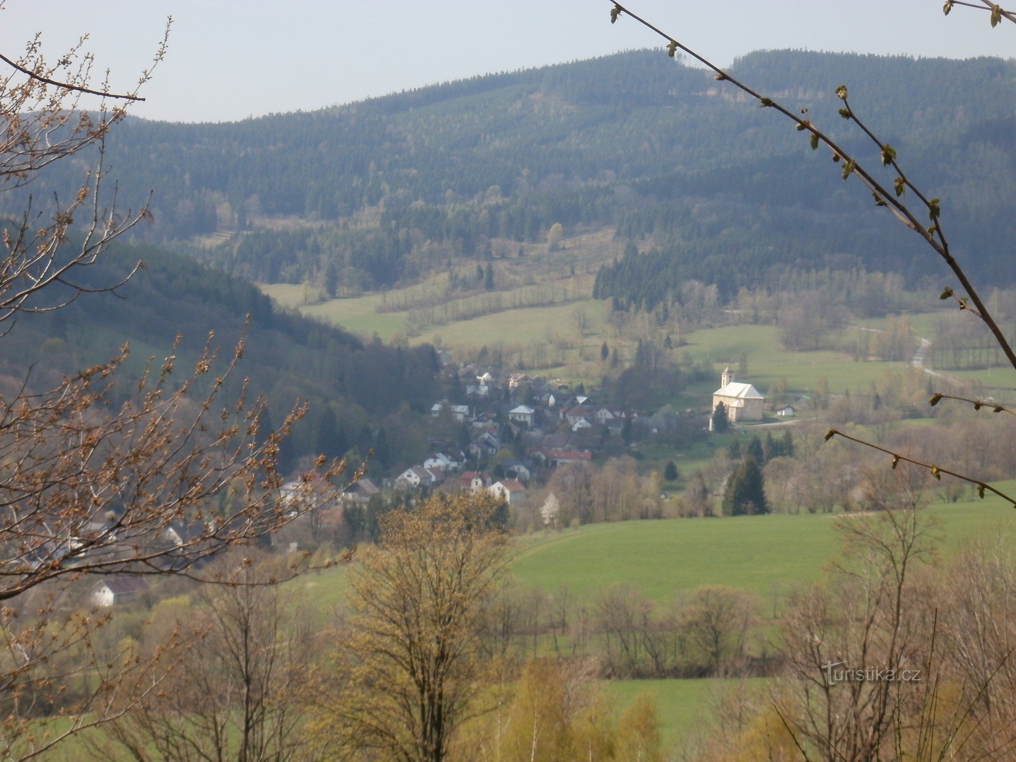 Petrovice e a igreja