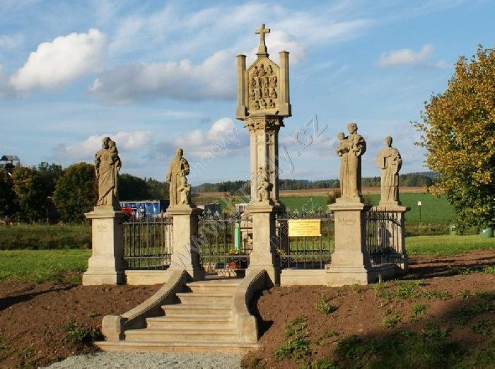 pilíř s reliéfem Čtrnácti svatých pomocníků