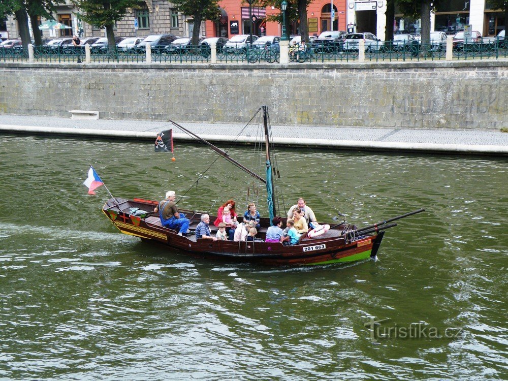 Pirater på Elben