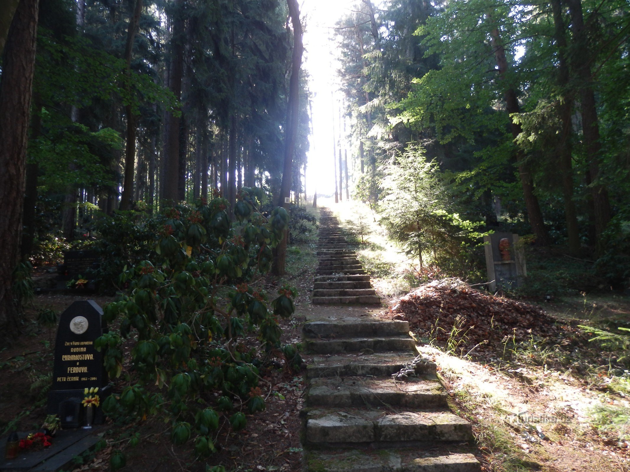 Písek - cimetière forestier