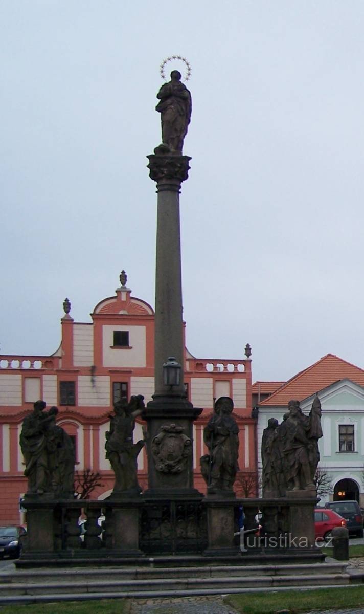 Písek - Sculture della peste di Mariánské