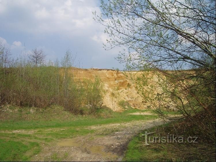 carrière de sable à l'ouest de la colline