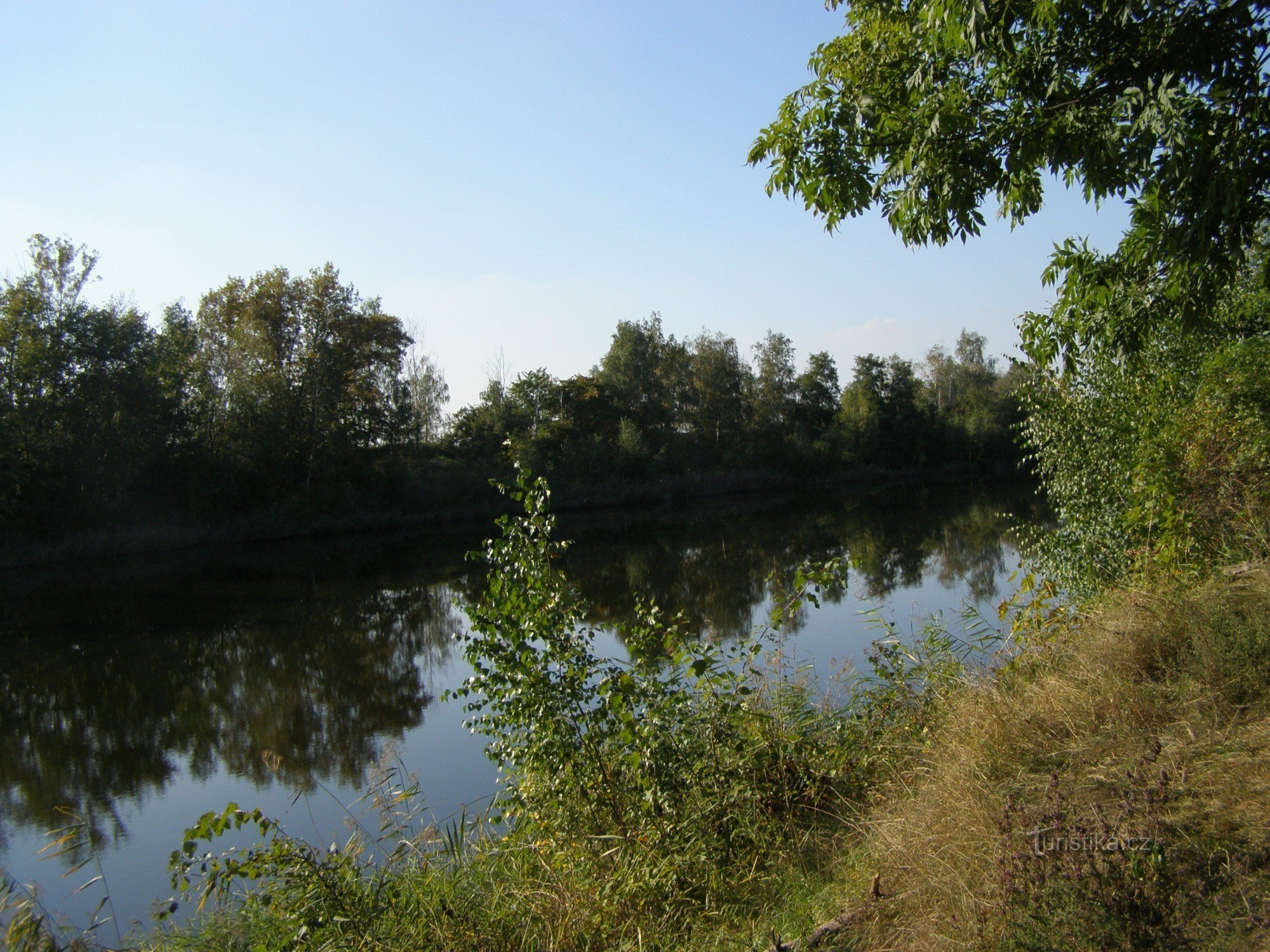 Laulu Hradec Kraloven lentokentällä