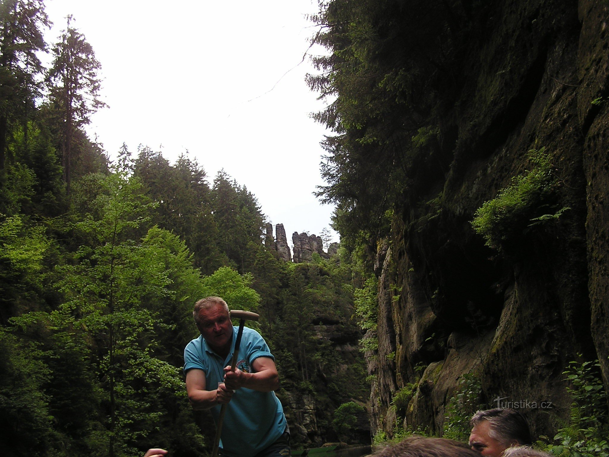 Bootsfahrt durch die Schlucht 6/2015