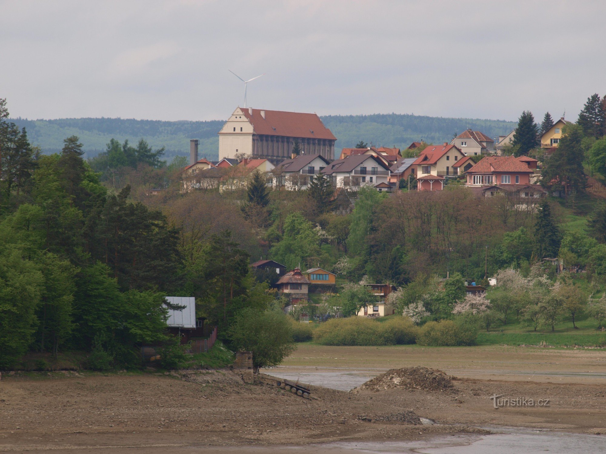 Плумлов