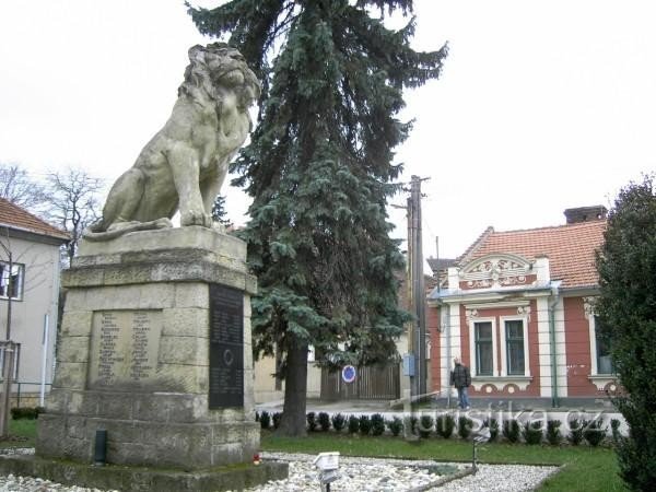 Plumlov - monument