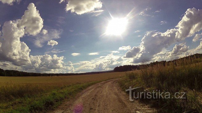 Κατά μήκος του Greenway προς τη Slavonice και το μαγικό Montserrat