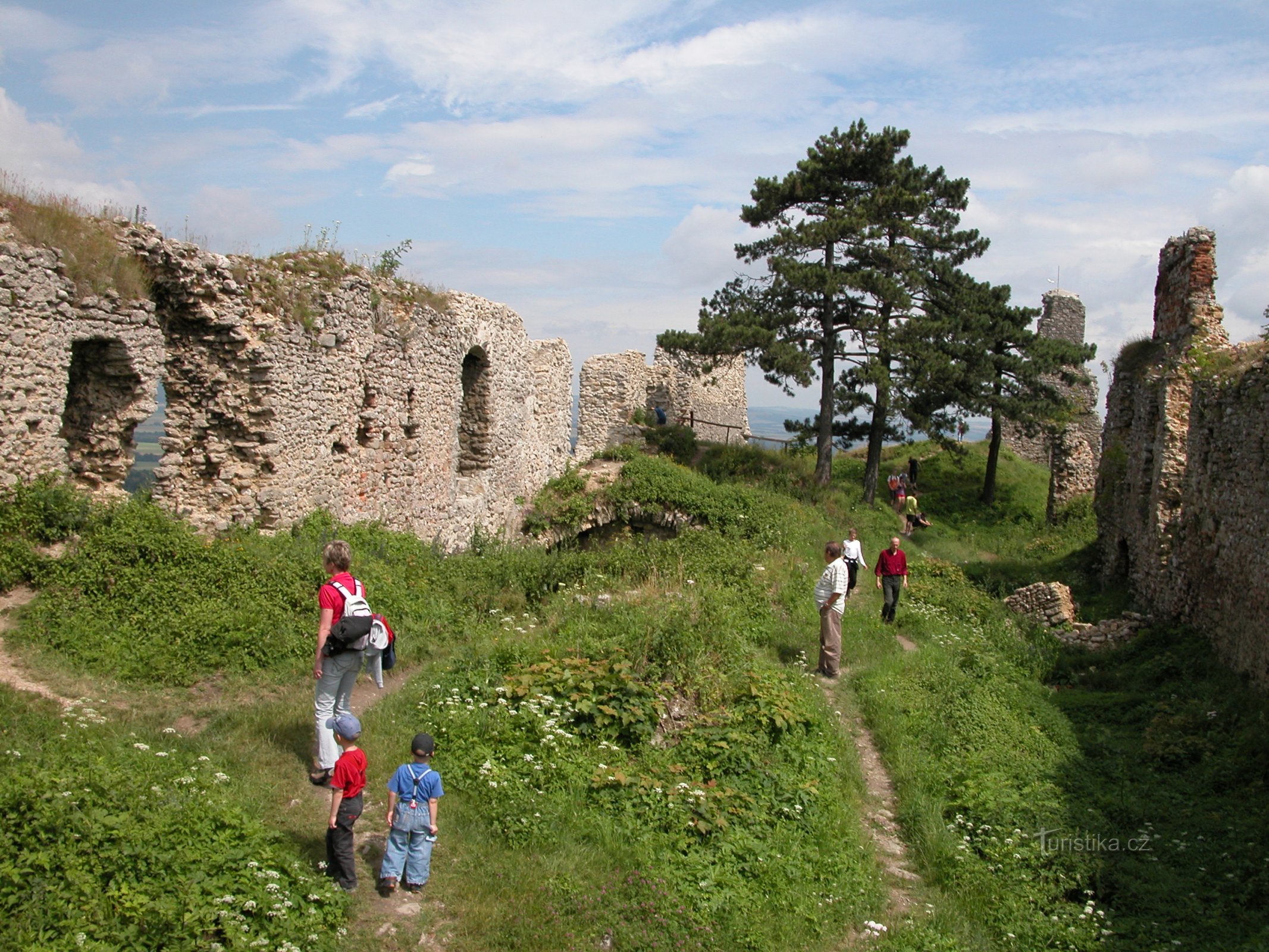 La marche à travers les trois châteaux célébrera la fondation de la Tchécoslovaquie