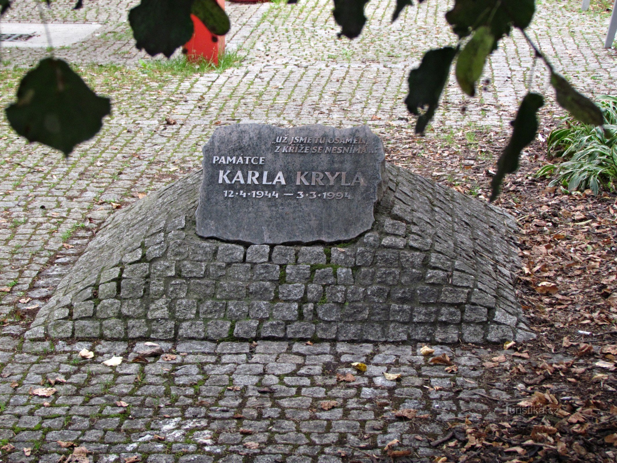 tisztelgés Karl Kryl előtt