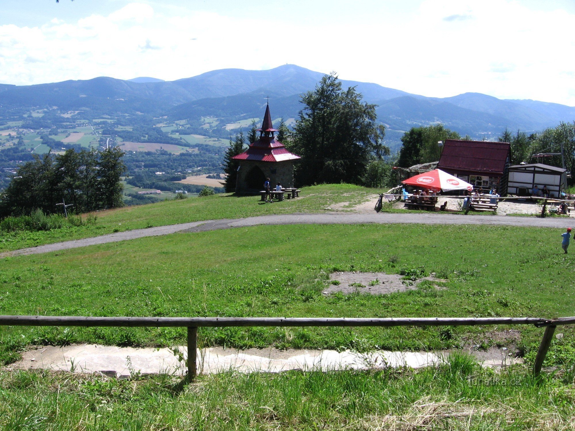 A Skalka házikó alatt