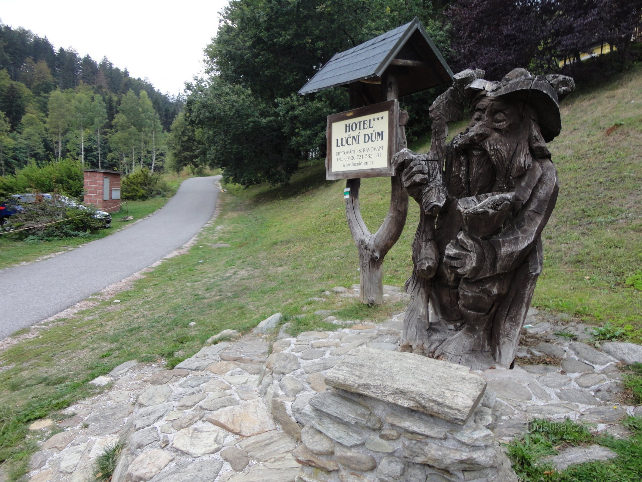 a Hotel Luční Dům alatt