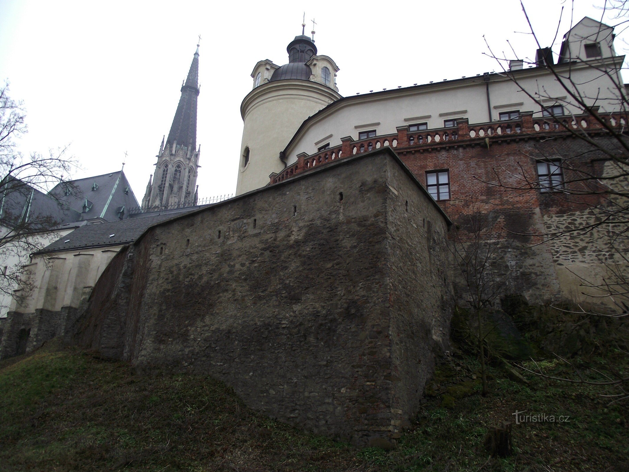 sous le château