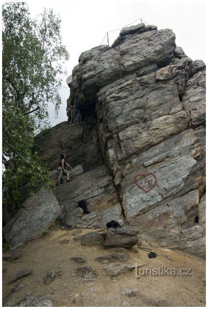 Bajo el mirador de la roca