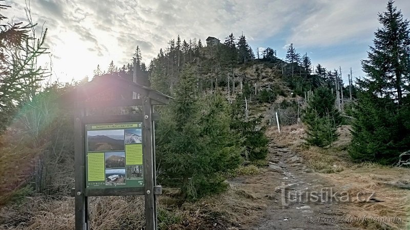 Sob o pico de Velké Ostrý.