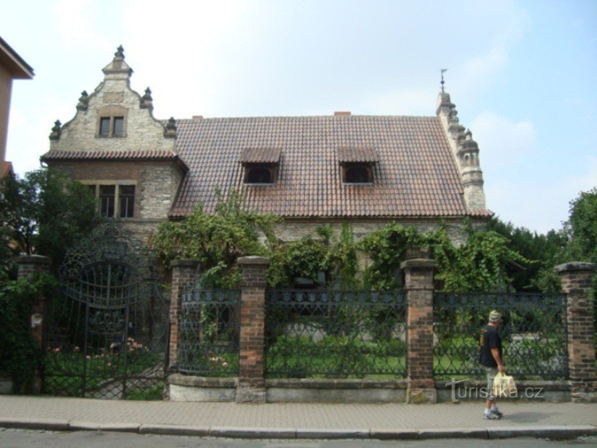Rue Podebrady-Havlíčkova-Villa d'Obereigner-Photo: Ulrych Mir.