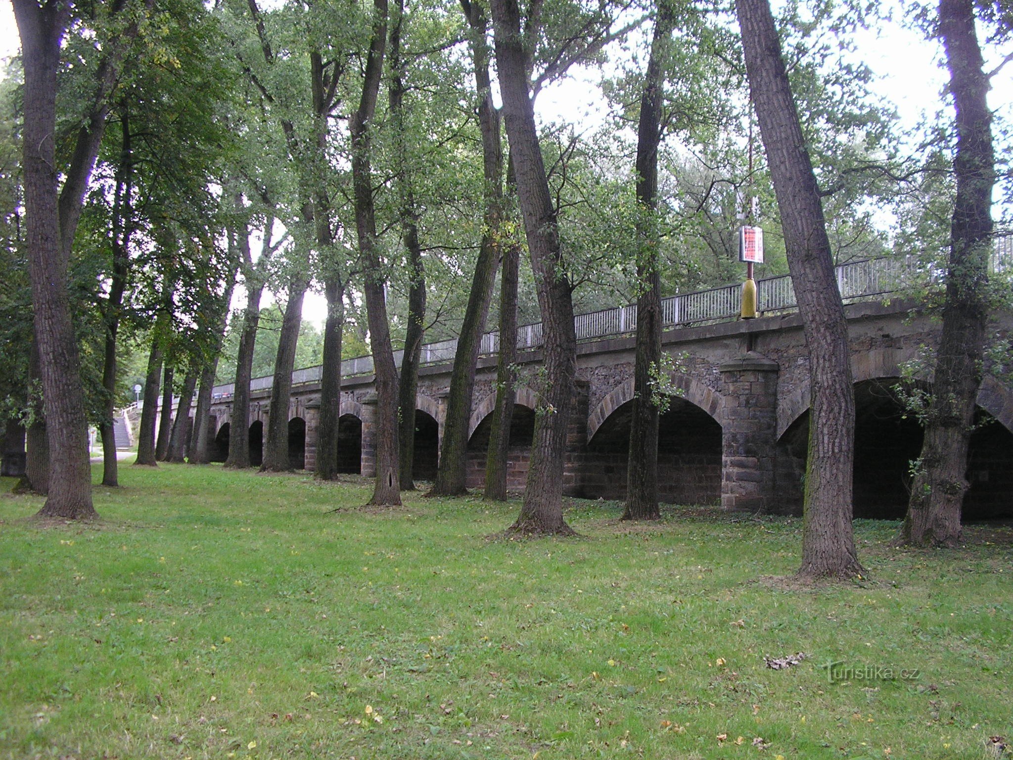 Poděbrady - Ponte de inundação (Canais)