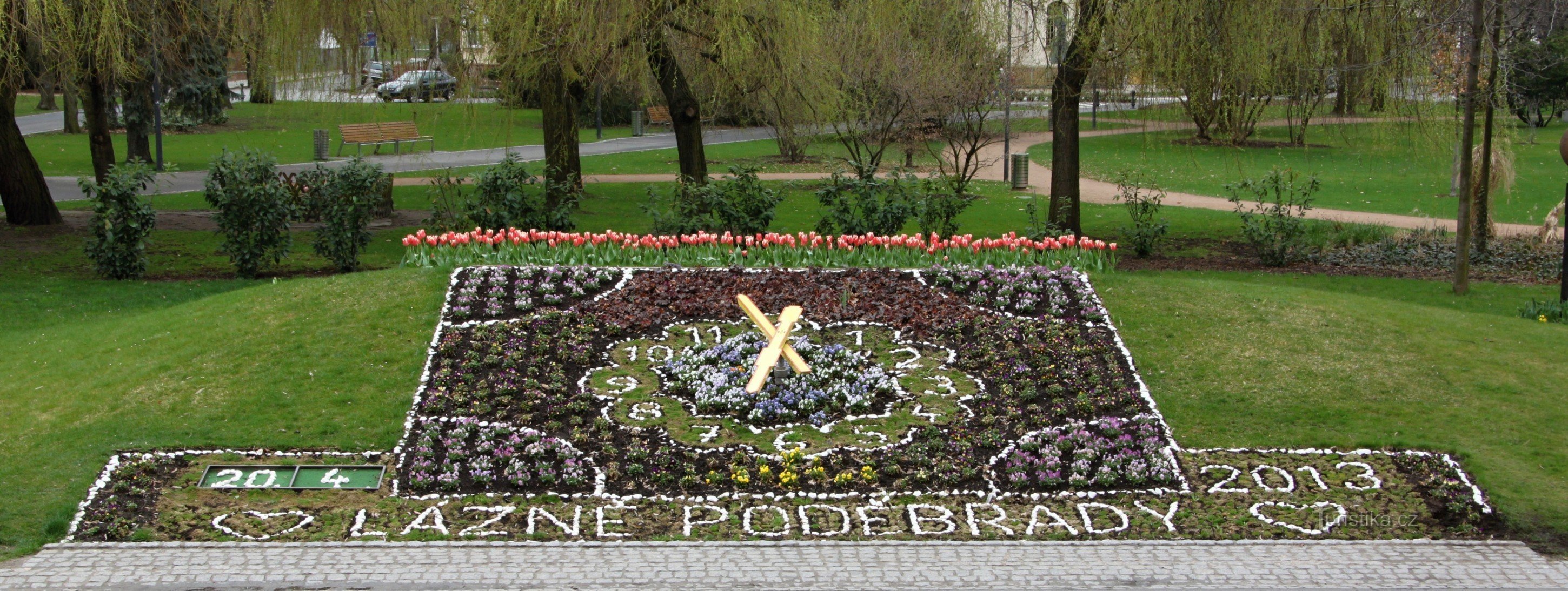 Poděbrady - bloemenklok