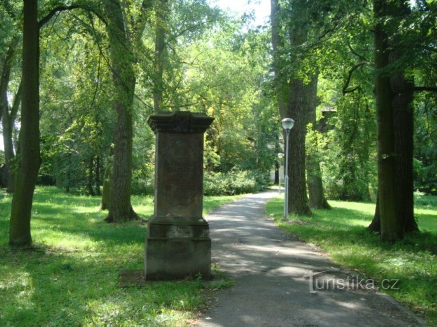 Poděbrady - pedestal of the Marian column - Photo: Ulrych Mir.