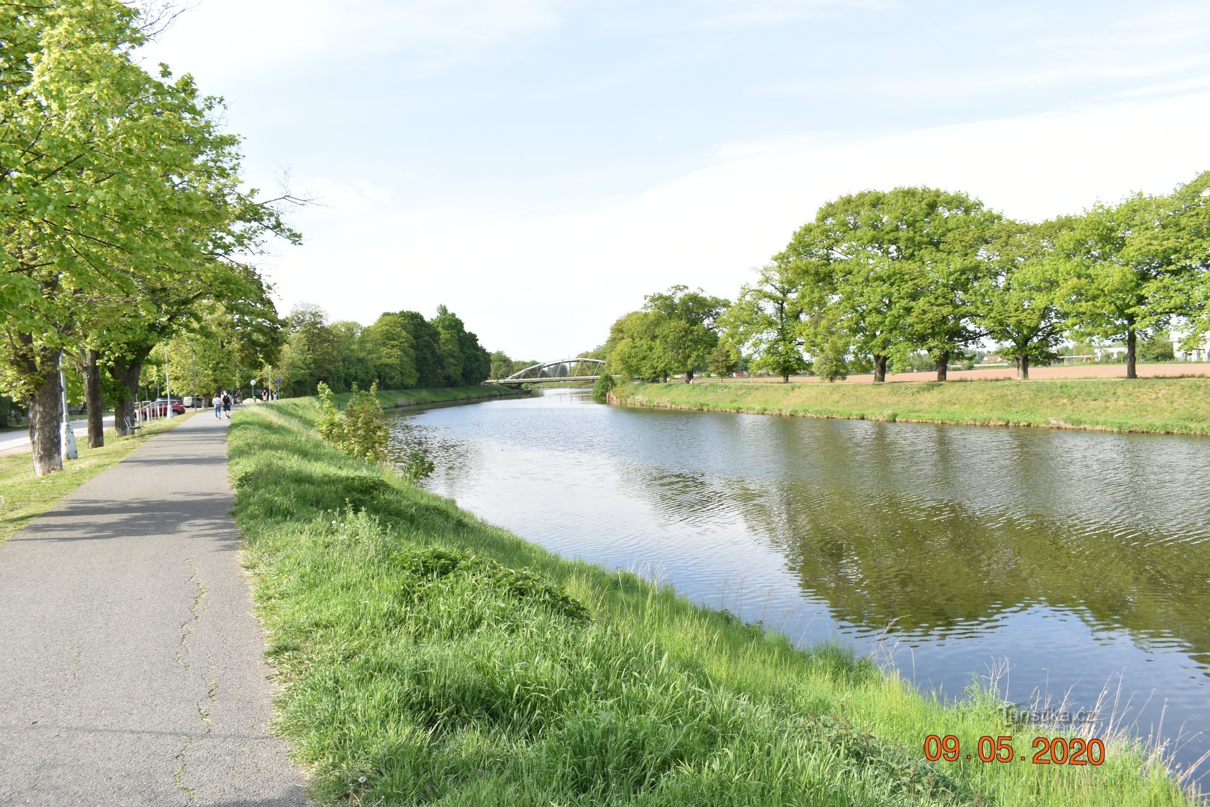 Le long de l'Elbe à Hradec Králové