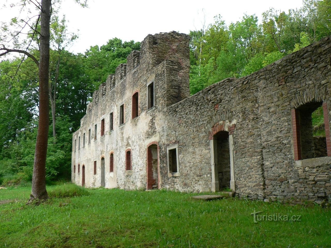 Podhradí, Górny Zamek