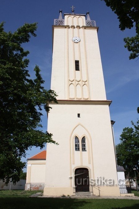 Pedivín - Kirche St. Peter und Paul