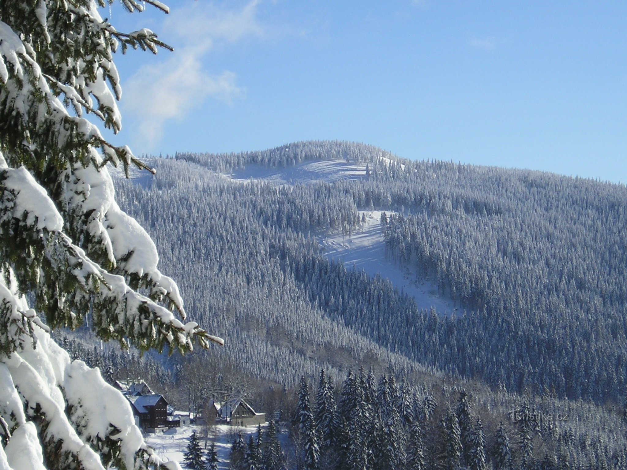 Lasciati trasportare dalla magia del turismo invernale!