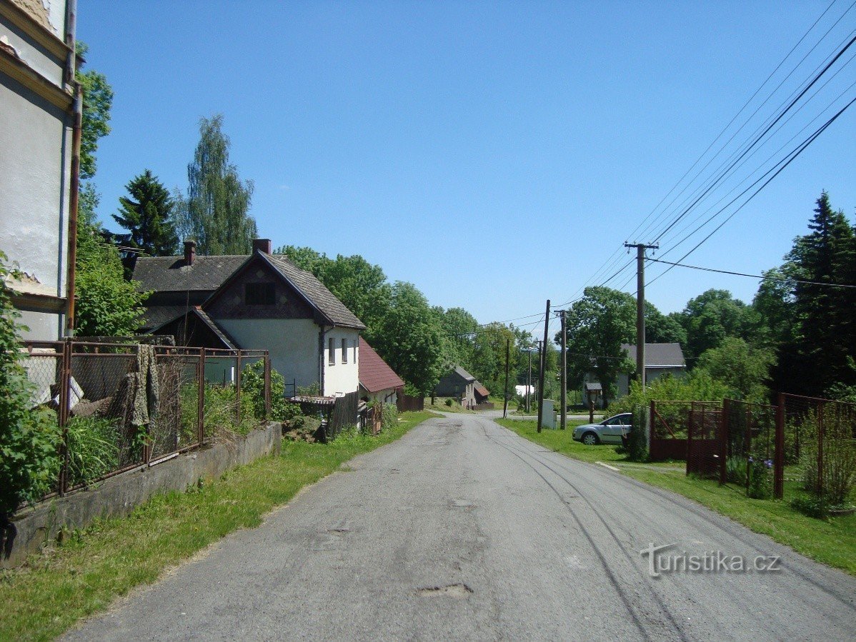 Podlesí - partie locale de Budišova nad B. - partie inférieure du village - Photo : Ulrych Mir.