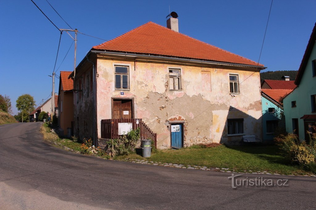 Podmokly, indgangssiden af ​​synagogen