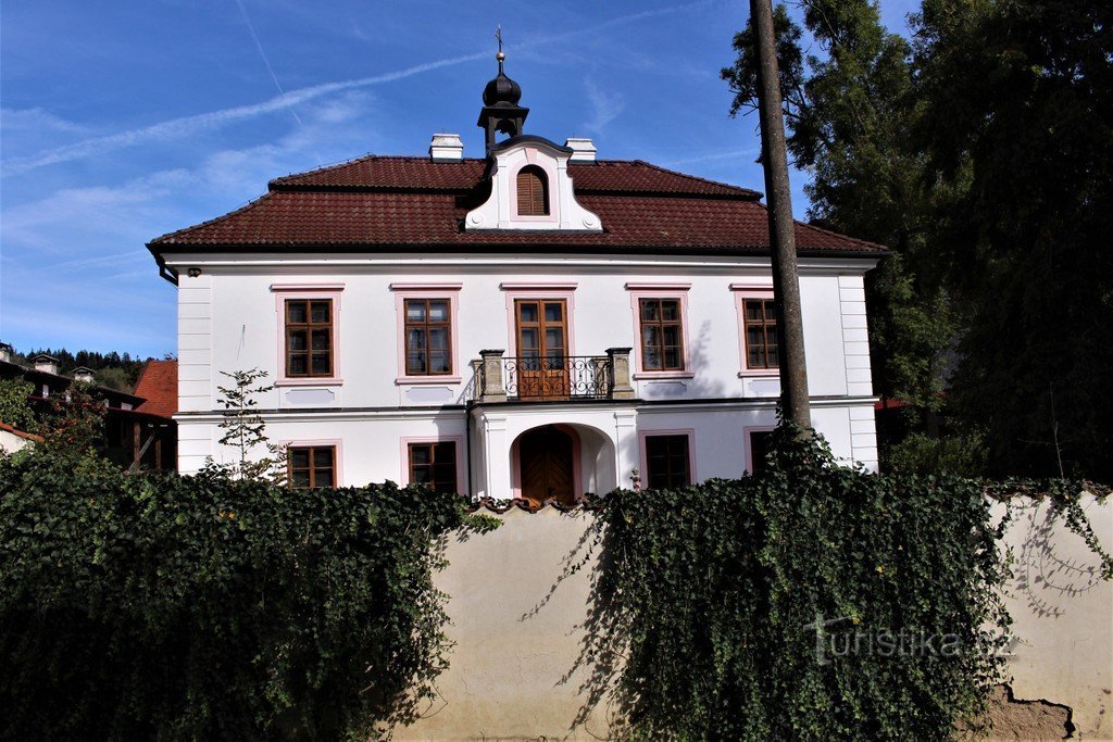 Podolí, castle facade