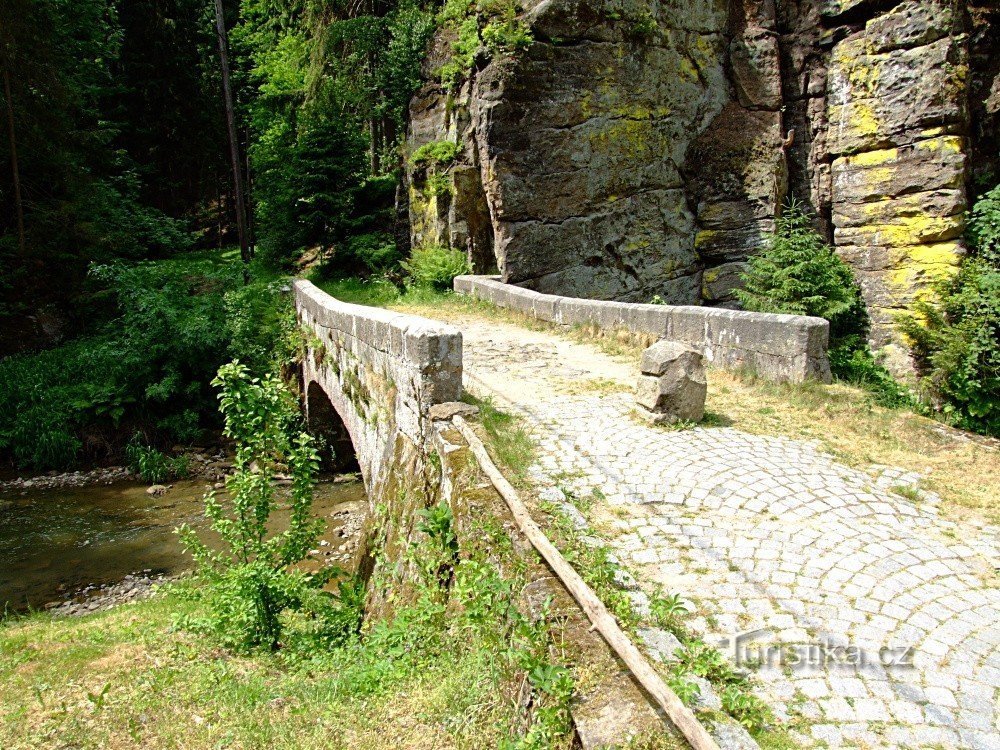 Podsemín-Brücke