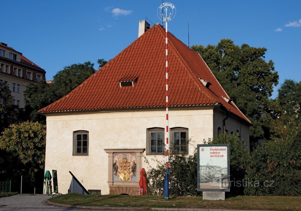 estância aduaneira de Podskalská em Výtoni