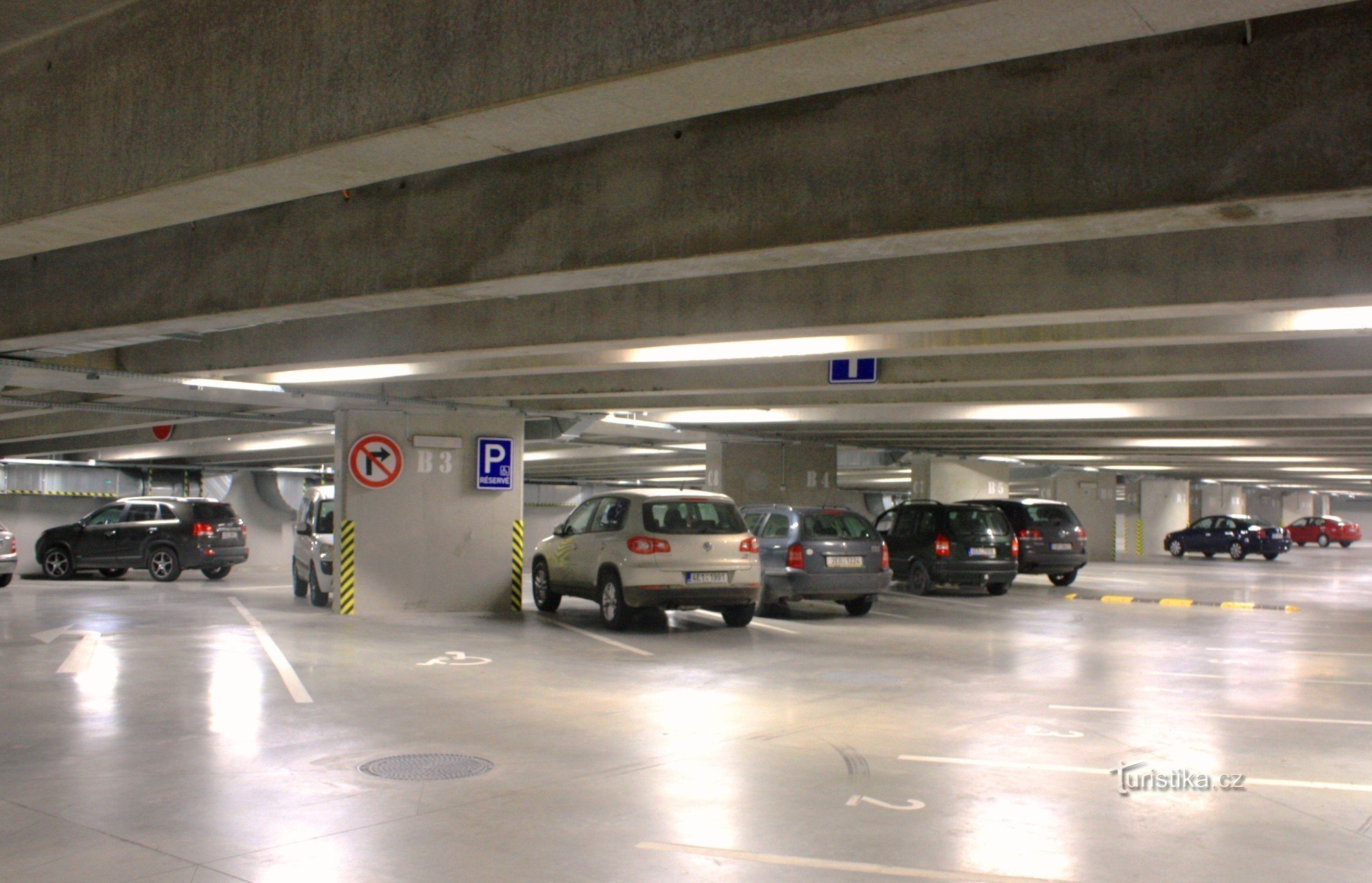 Tiefgarage des Verkehrsterminals