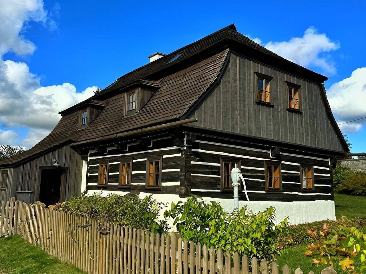 Pohádková roubenka Příchovice