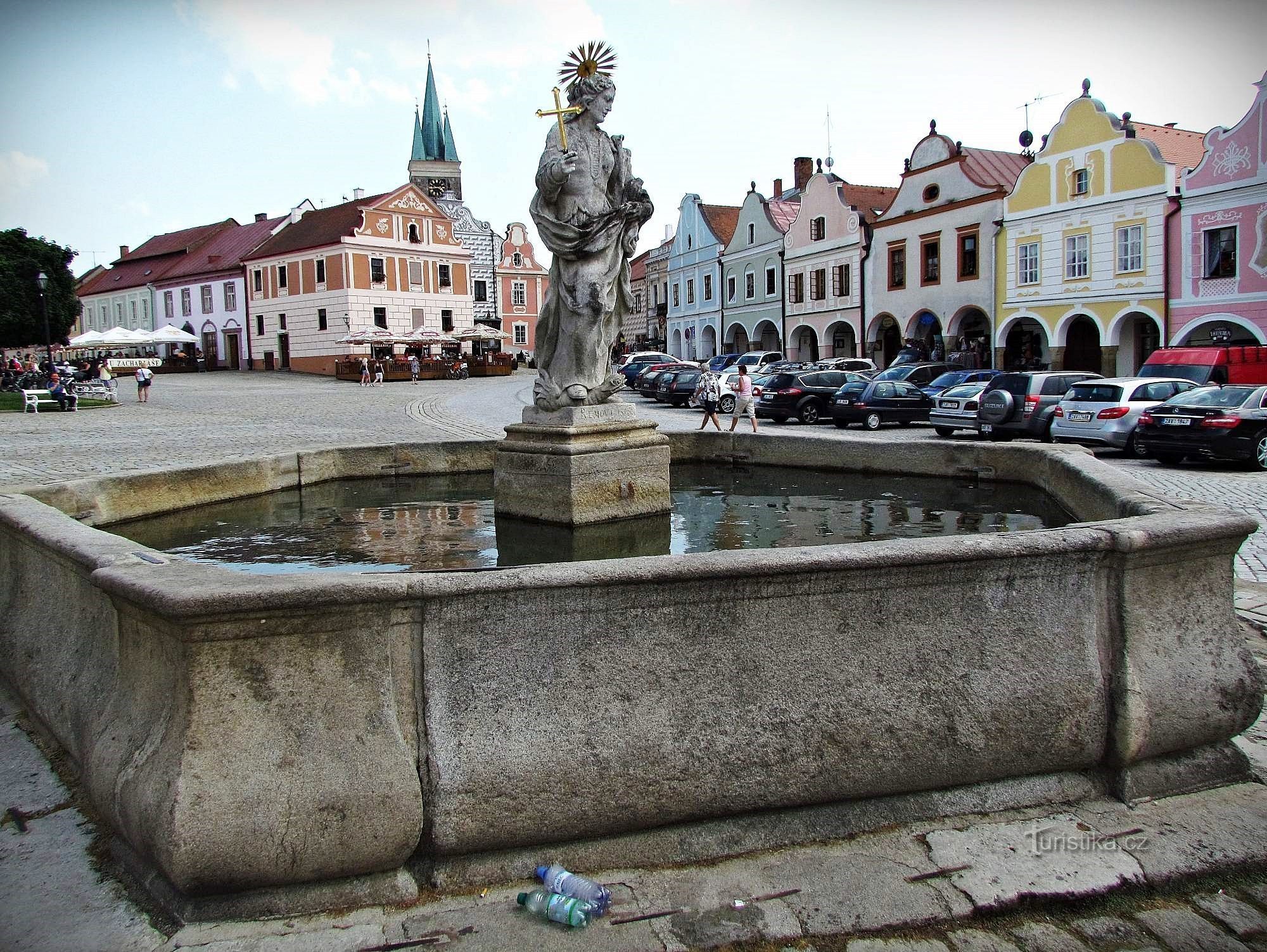 Place des contes de fées à Telč