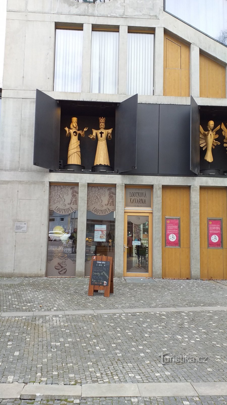 Horloge astronomique de conte de fées à Ostrava