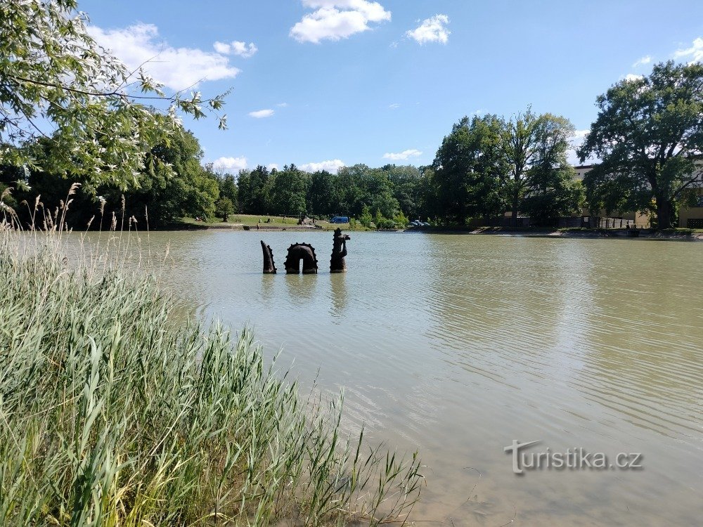 Lago de conto de fadas Pardoubek - Bělohrad Spa