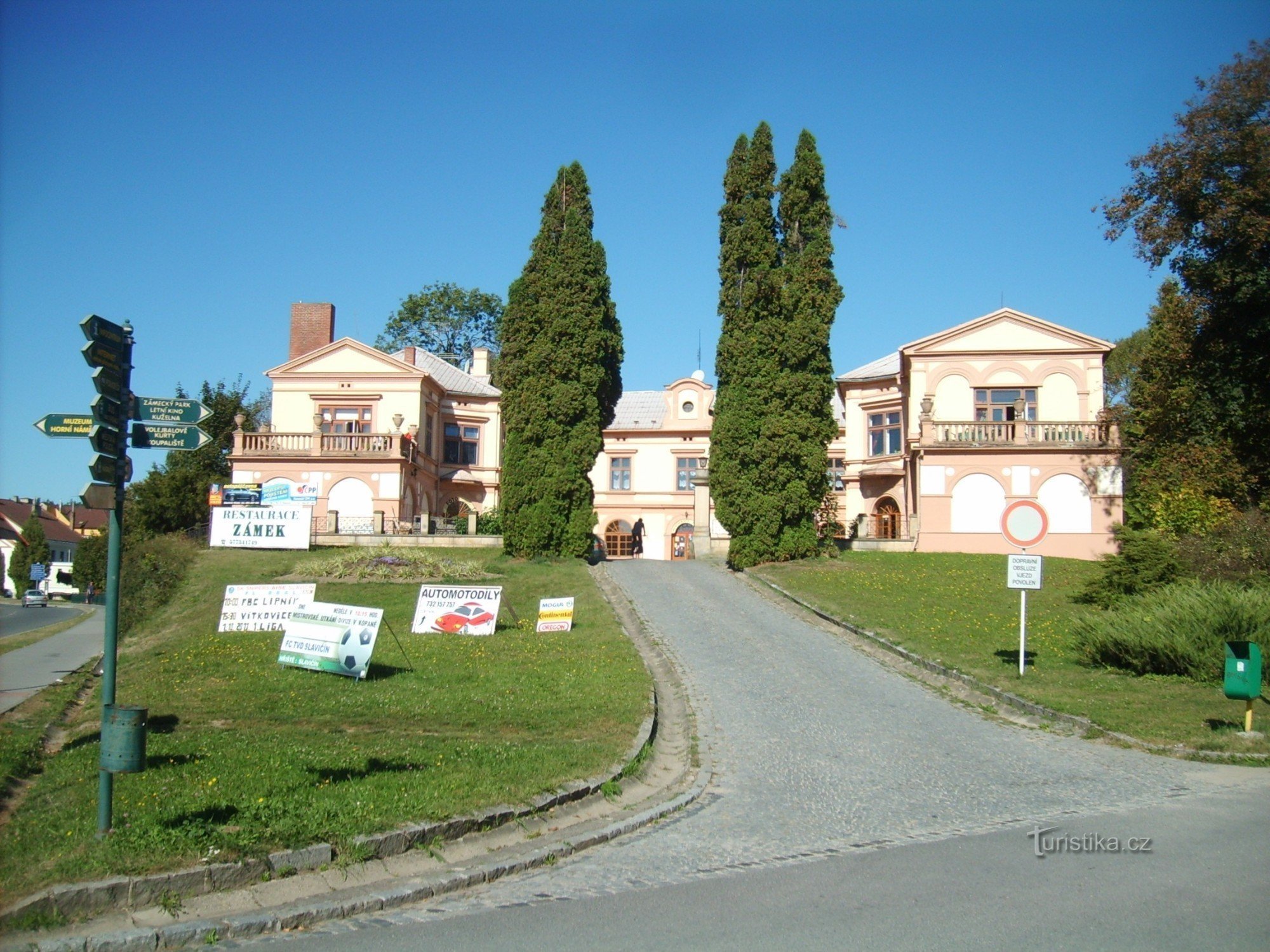 view of the castle from the main road