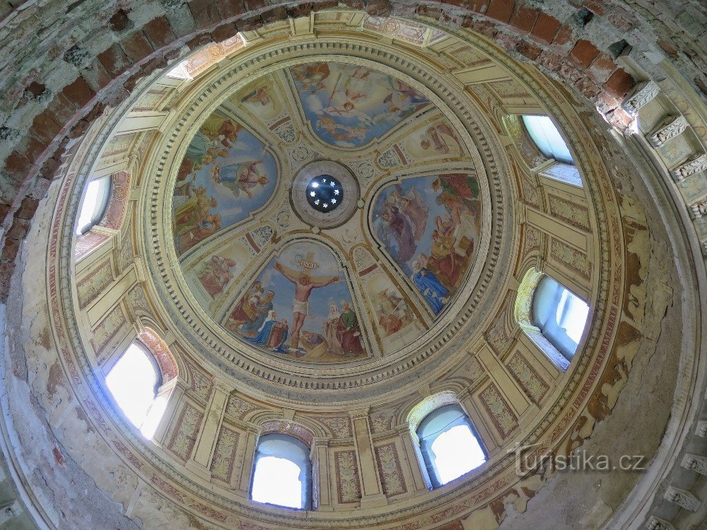 view into the dome of the funeral chapel