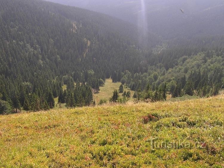 vista de la Malá kotlina desde el borde del kar (septiembre de 2006)