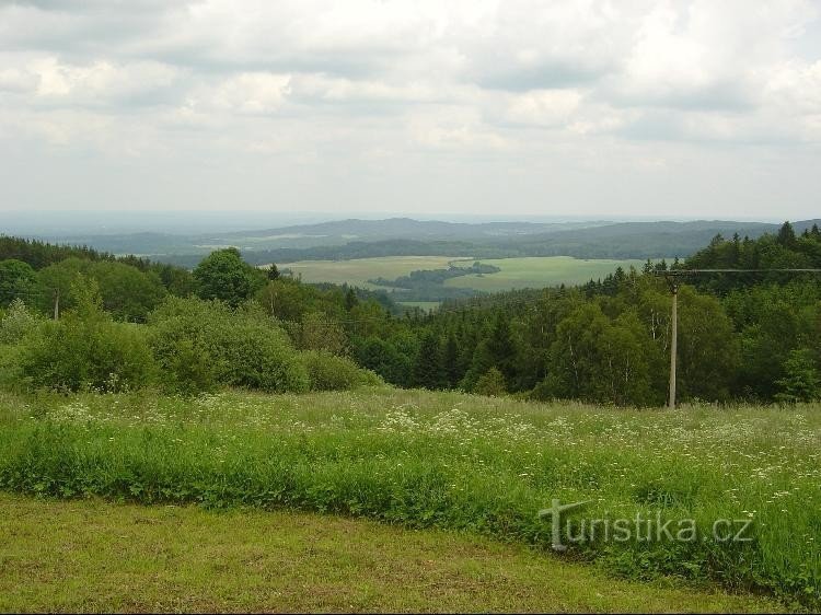 vue sur les contreforts : depuis Dobrá Vody