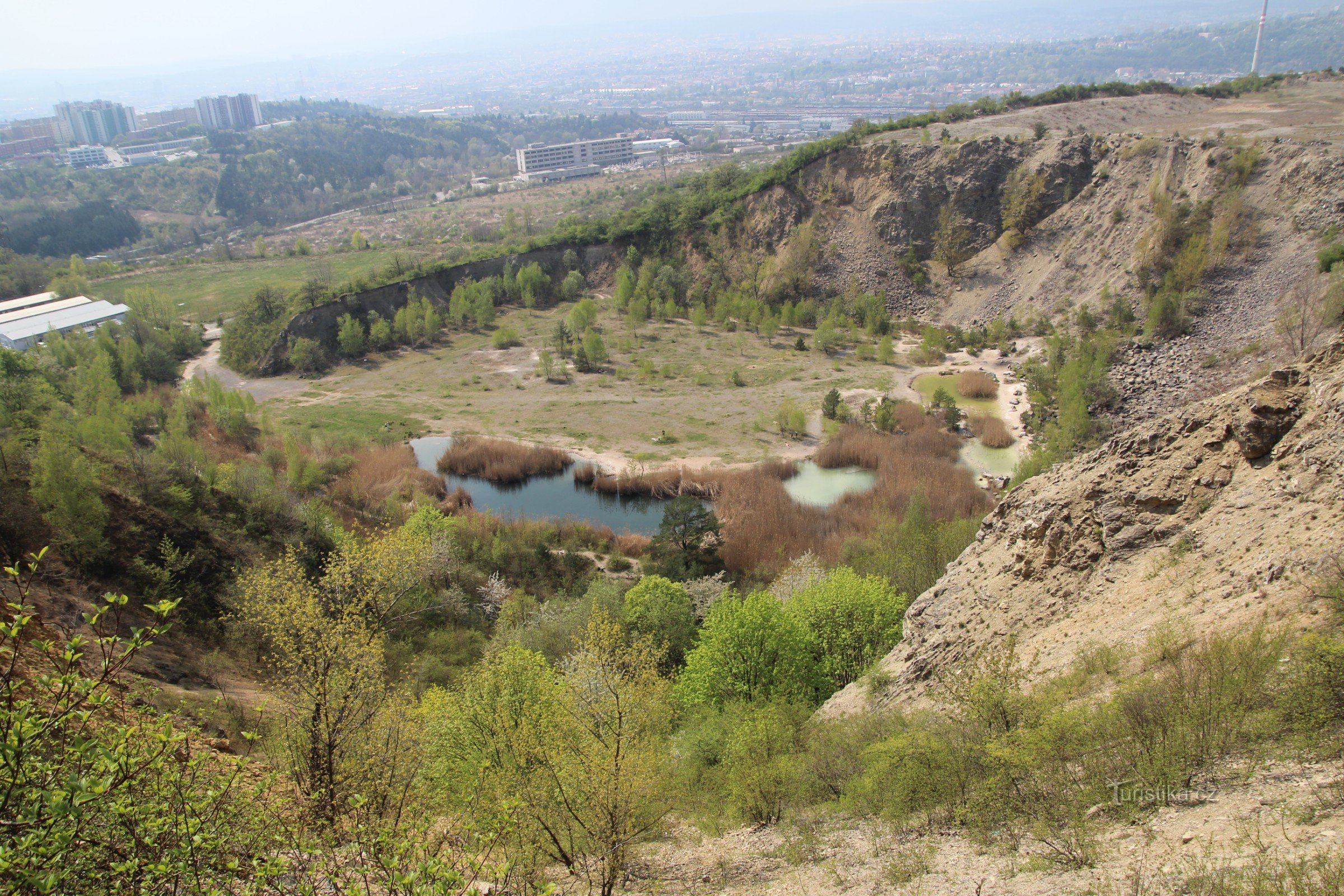 A view of Růženina quarry