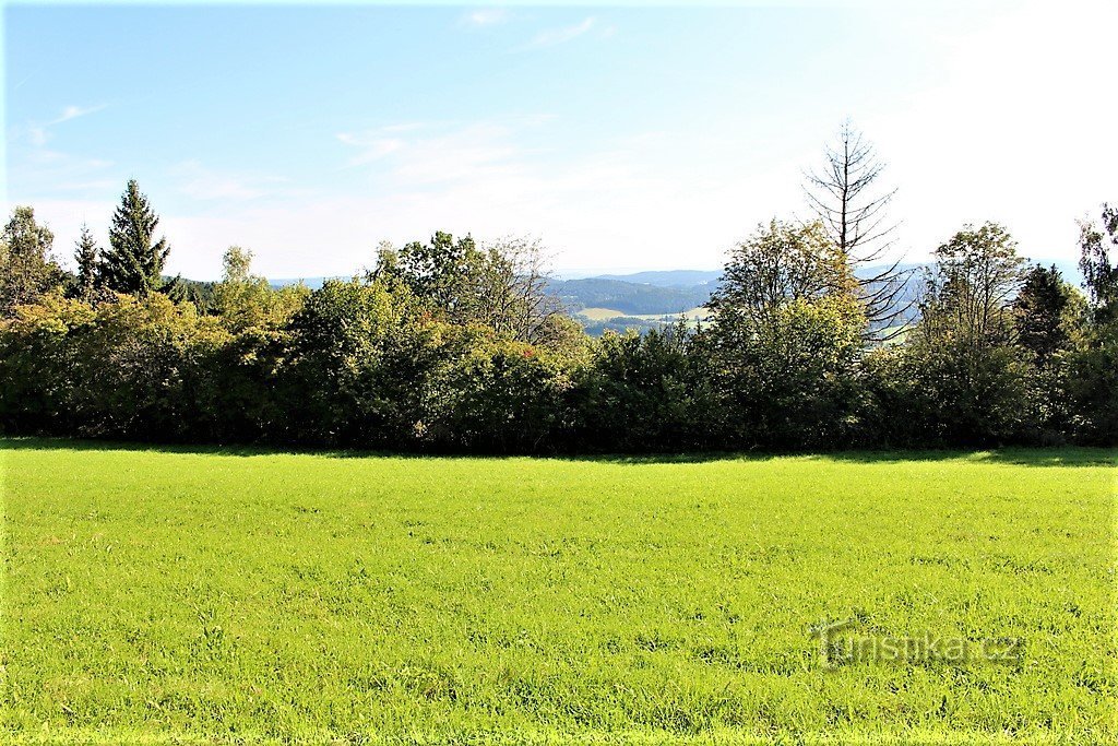 Vue d'une partie des hauts plateaux de Budětice