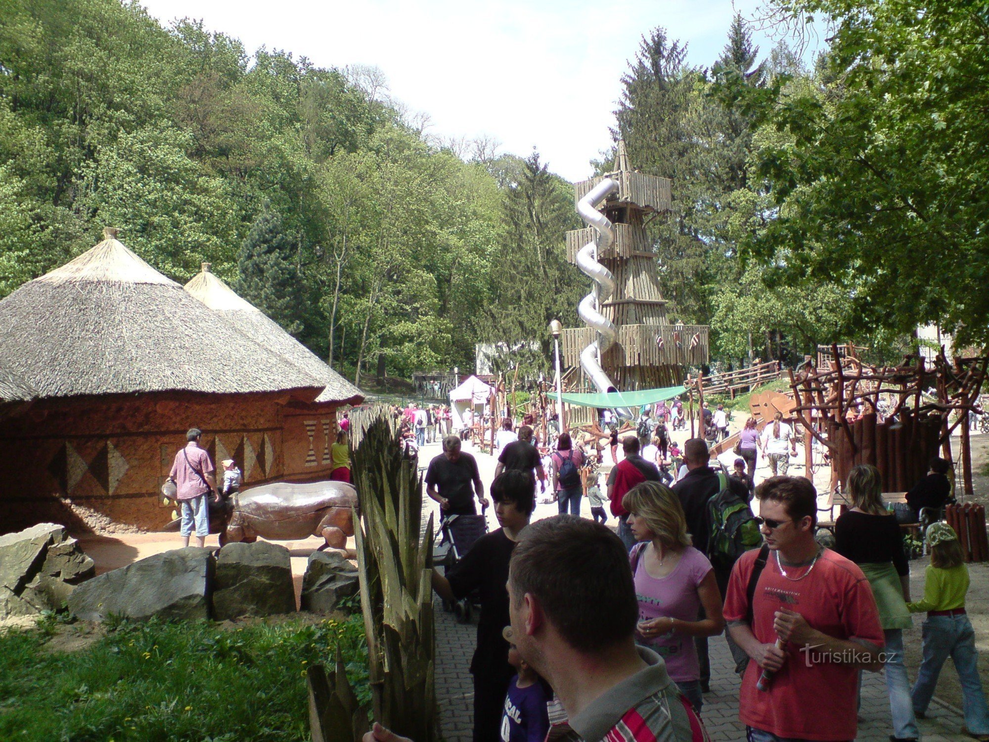 Blick auf den Kinderspielplatz